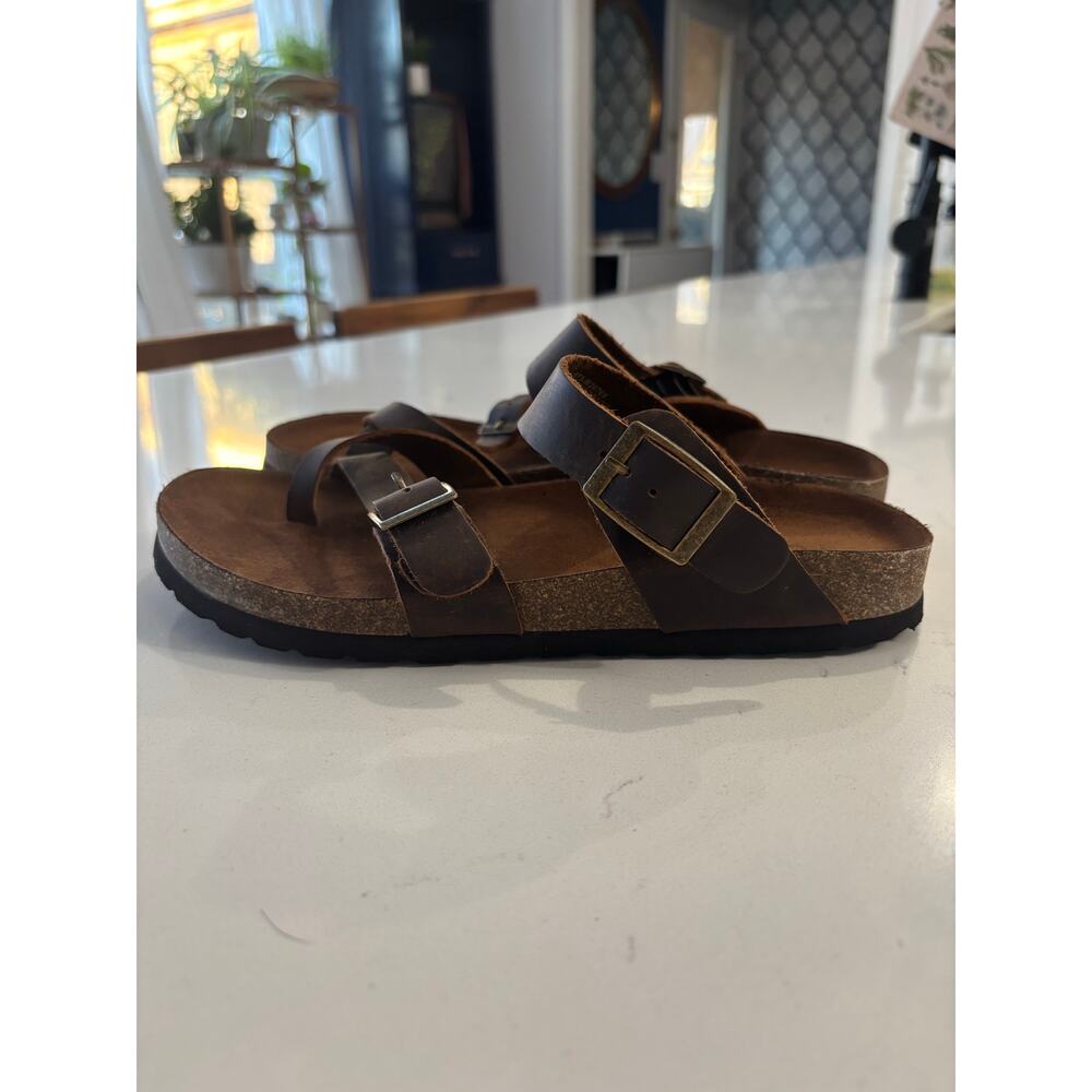 White Mountain Gracie sandal sz 7 boho leather crisscross straps adj buckle. - Picture 4 of 9